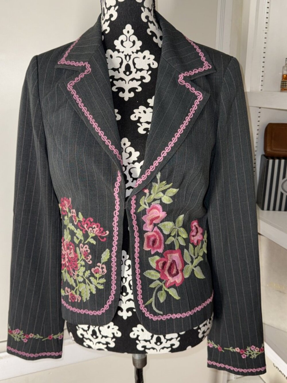 Y2K YANK AMERICAN Gray Pink-Pinstripe Embroidered Blazer Career Coat 11/12 Cute!